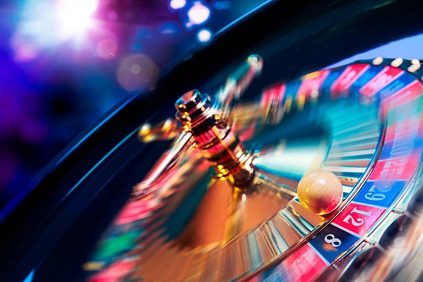 ape77 live dealer table showing blackjack game on mobile screen